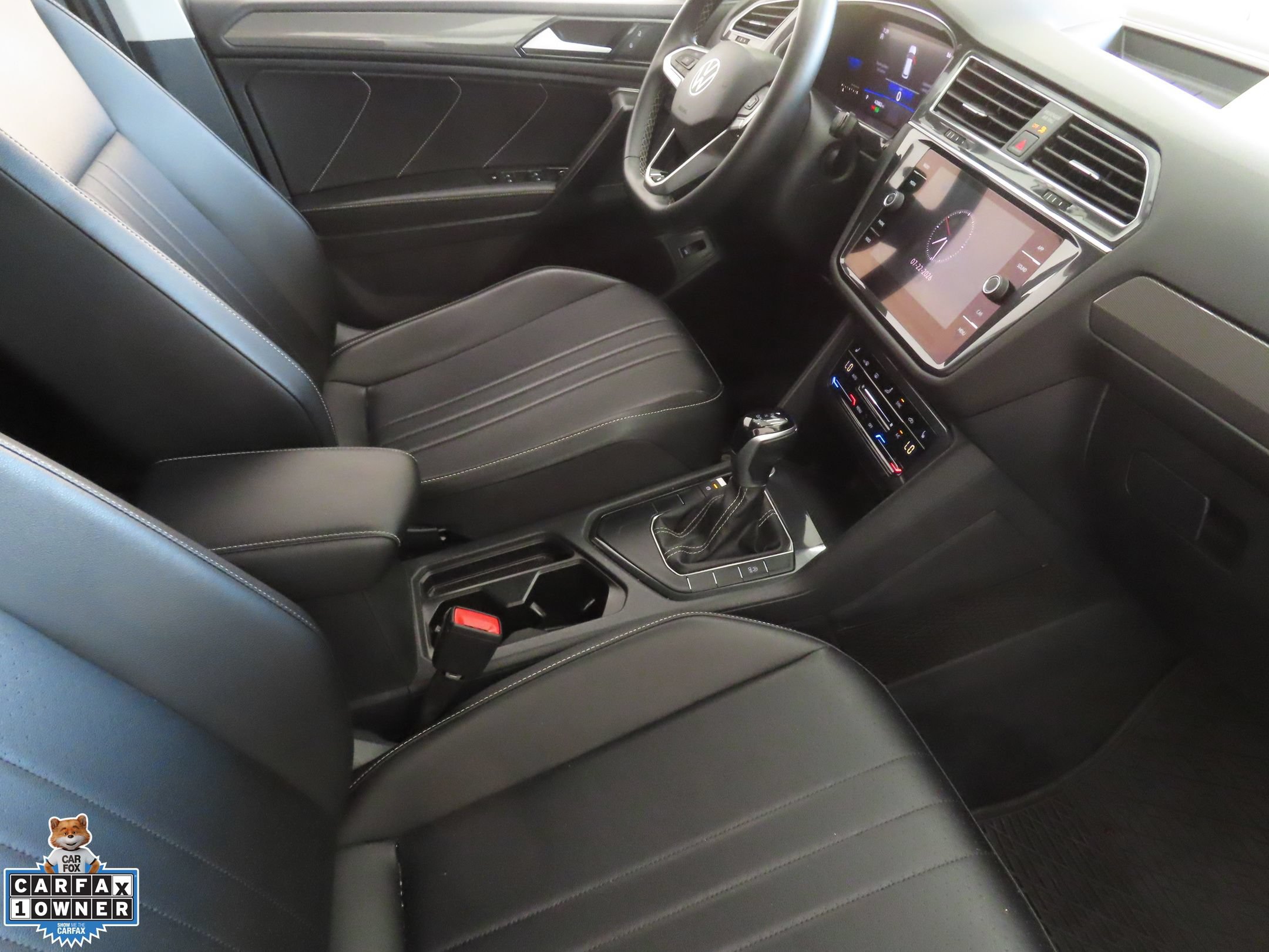 Certified 2022 Volkswagen Tiguan SE FWD image 26