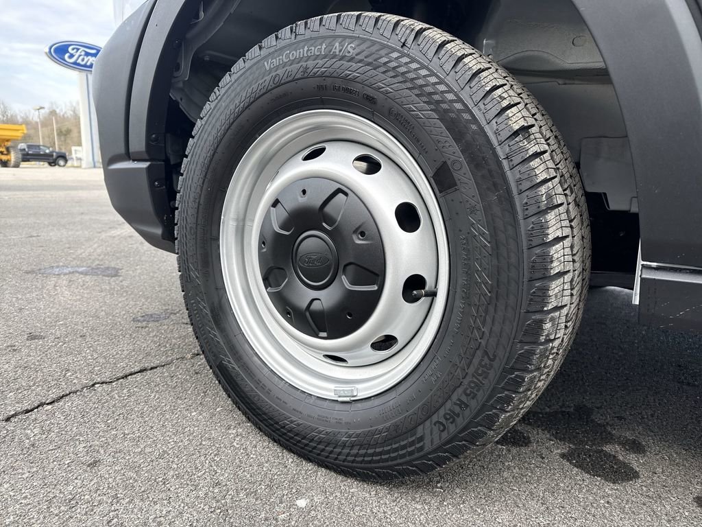 New 2026 Ford Transit 250 148 Medium Roof RWD image 8