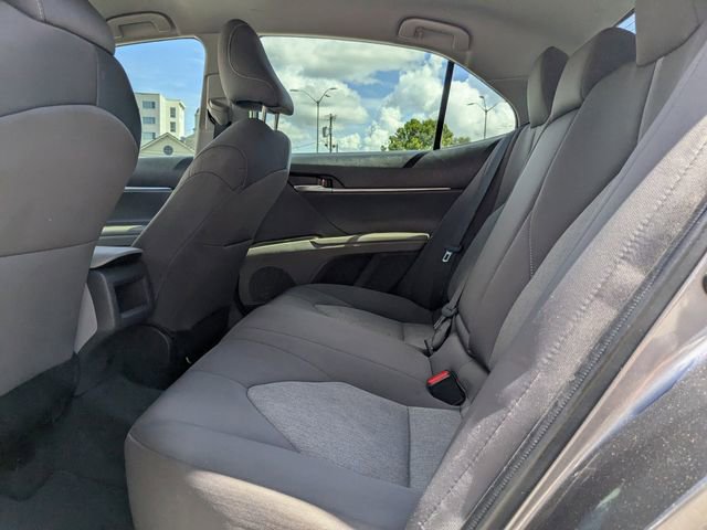 Used 2022 Toyota Camry LE image 17