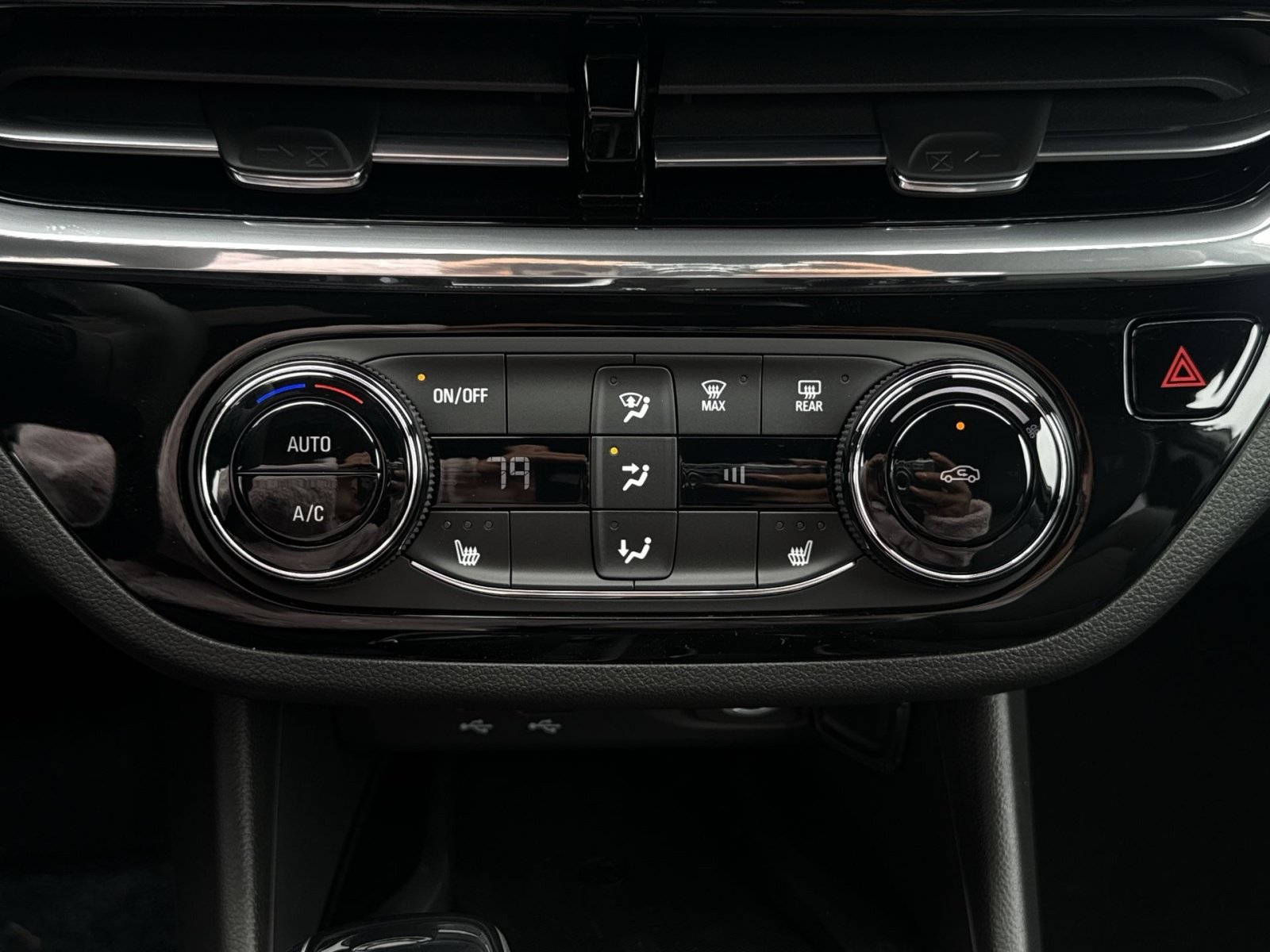 New 2026 Buick Envista Sport Touring w/ Convenience I Package FWD image 20