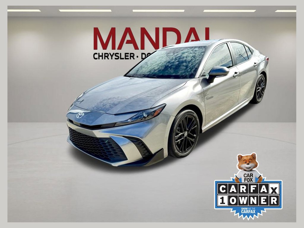Used 2025 Toyota Camry SE