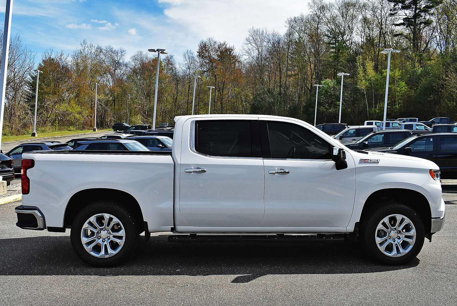 Used 2024 Chevrolet Silverado 1500 LTZ w/ Technology Package AWD/4WD image 7