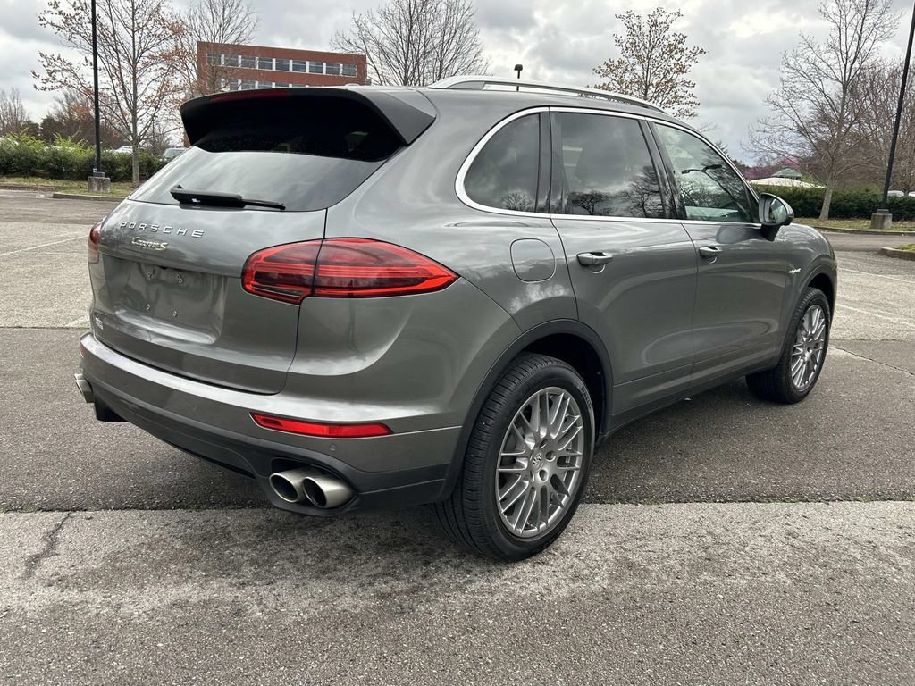 Used 2018 Porsche Cayenne S w/ Premium Package Plus AWD/4WD image 7