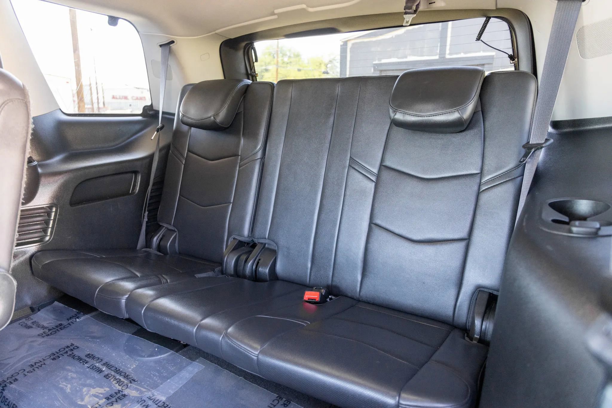 Used 2017 Cadillac Escalade Luxury image 13