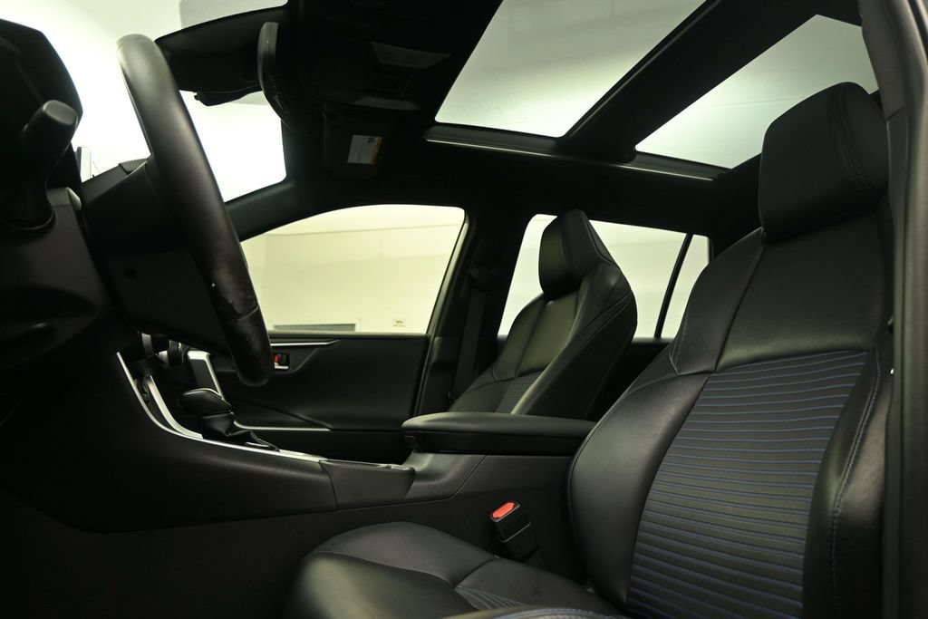 Used 2020 Toyota RAV4 XSE AWD/4WD image 15
