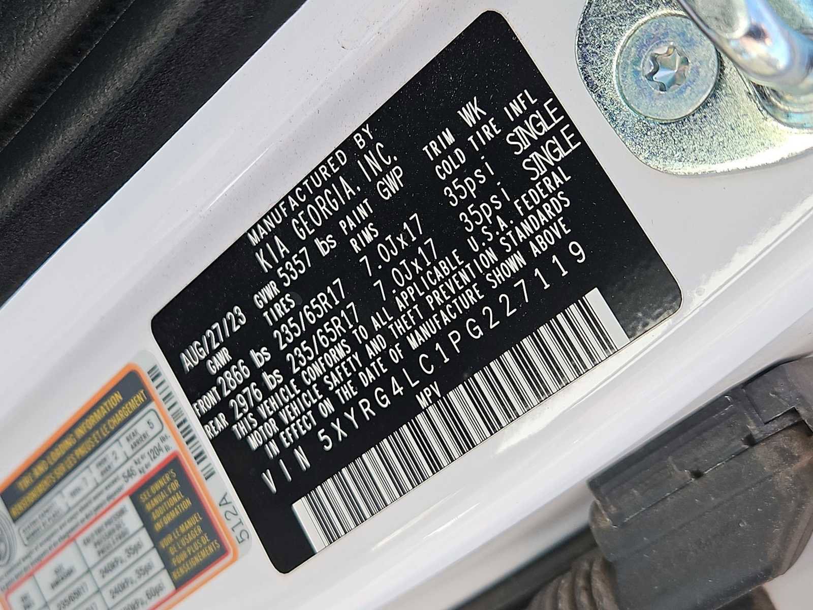 Used 2023 Kia Sorento LX image 33