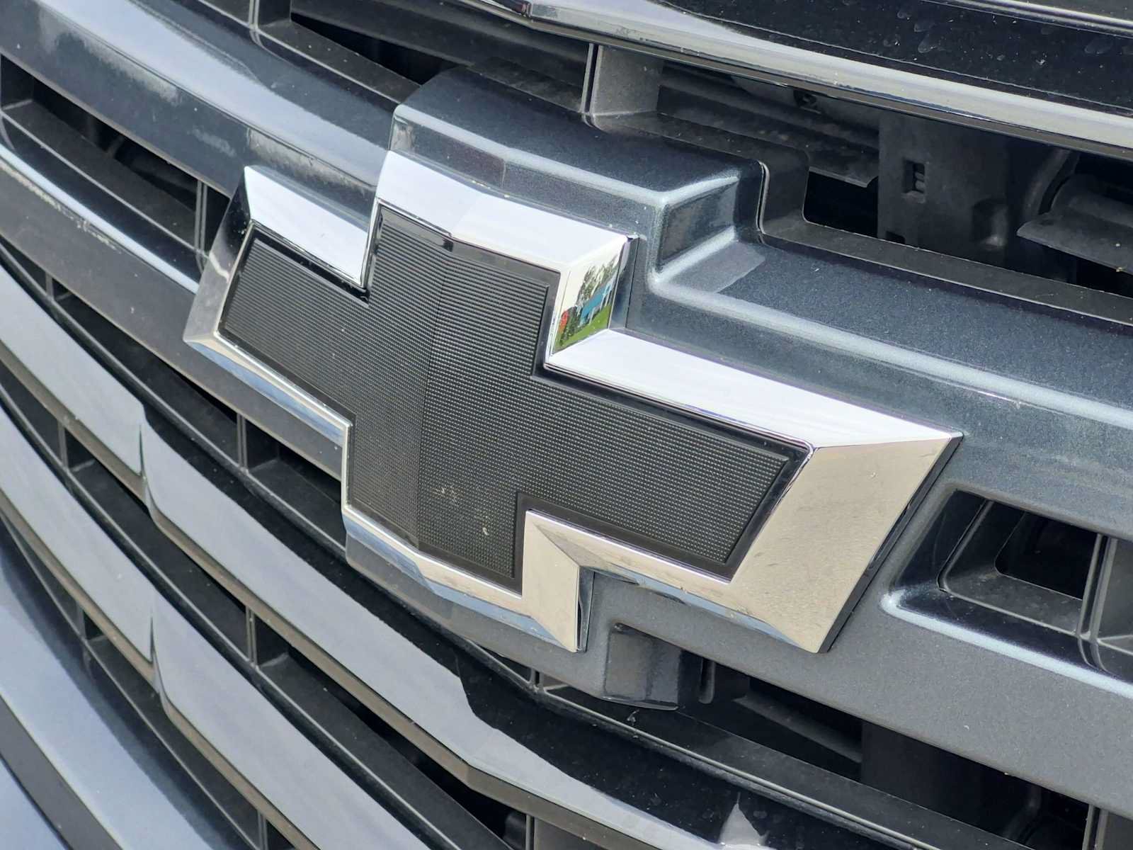 Used 2020 Chevrolet Suburban Premier AWD/4WD image 13