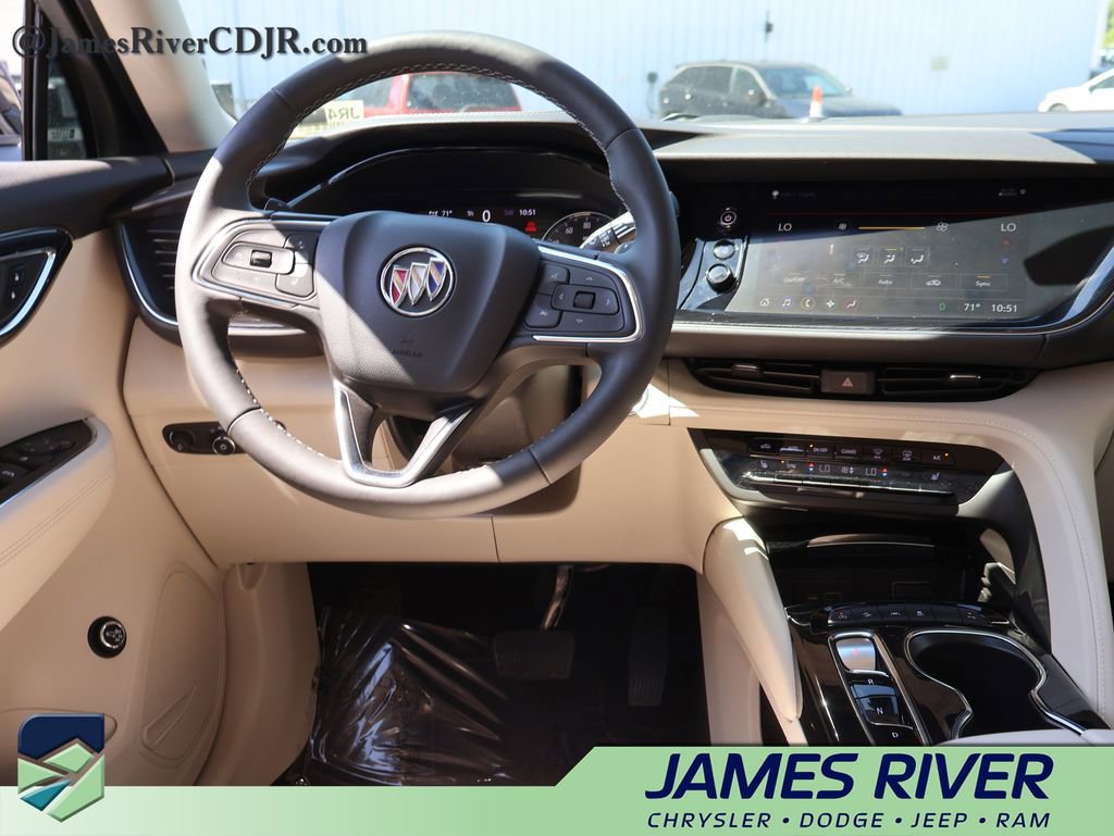 Used 2023 Buick Envision Essence AWD/4WD image 19
