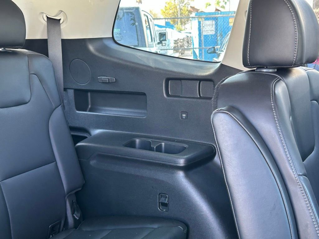 Used 2024 Kia Telluride S image 38