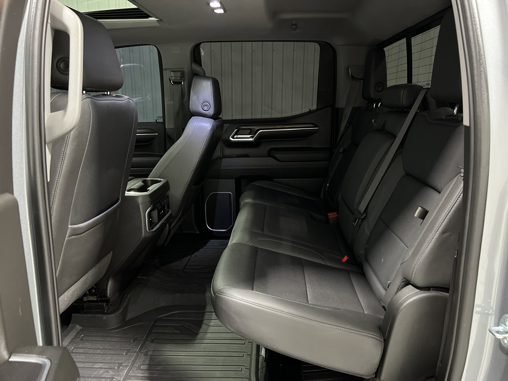 Used 2023 GMC Sierra 1500 SLT image 24
