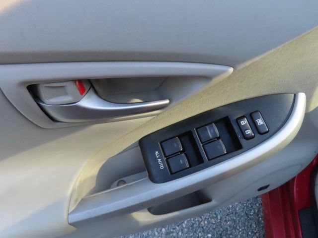 Used 2012 Toyota Prius Four w/ Deluxe Solar Roof Pkg FWD image 15