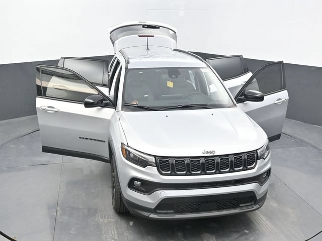 New 2025 Jeep Compass Latitude w/ Convenience Group AWD/4WD image 75