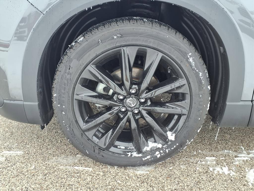 Used 2023 MAZDA CX-9 Touring Plus image 17