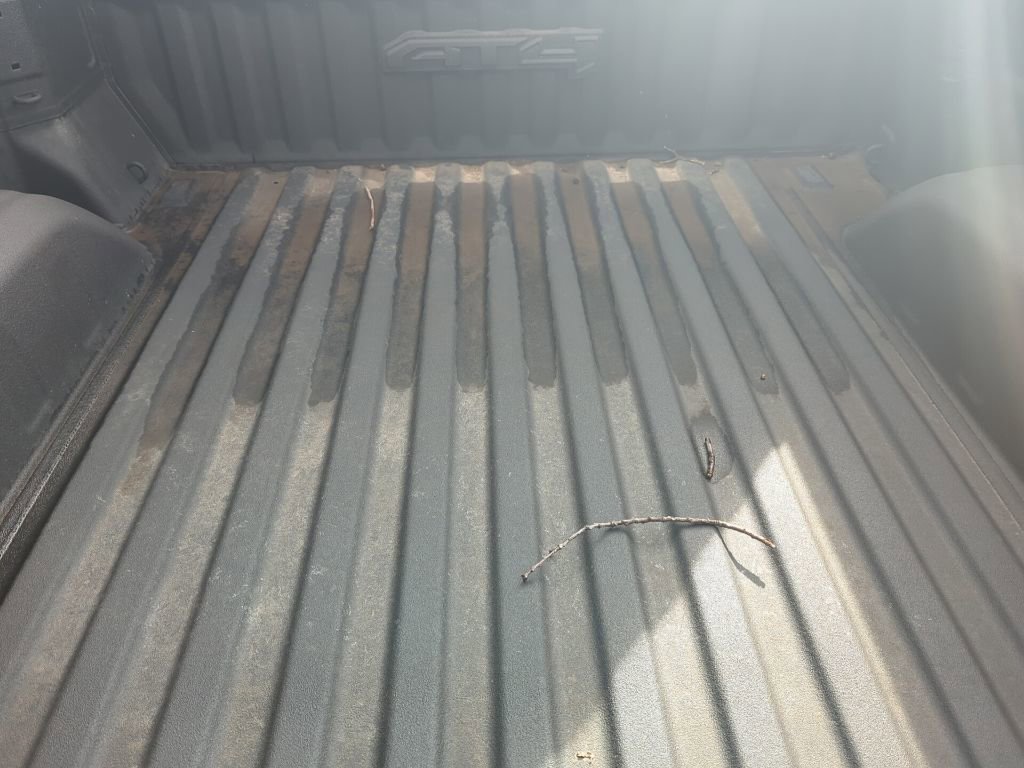 Used 2024 GMC Sierra 1500 AT4 w/ Technology Package image 18