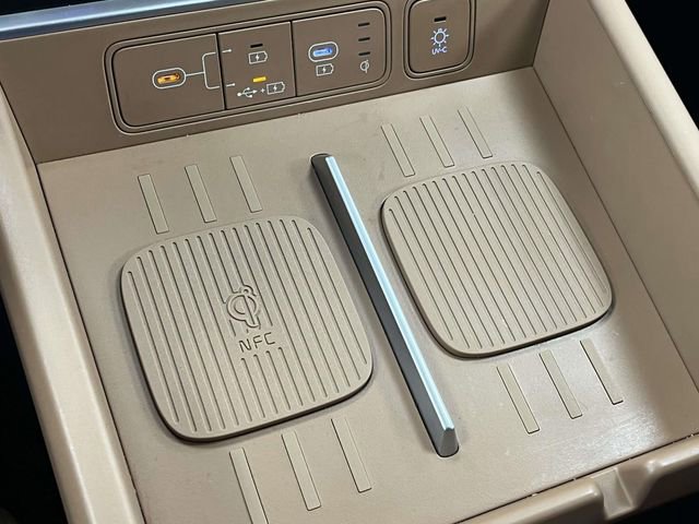 Certified 2025 Hyundai Santa Fe Limited image 37