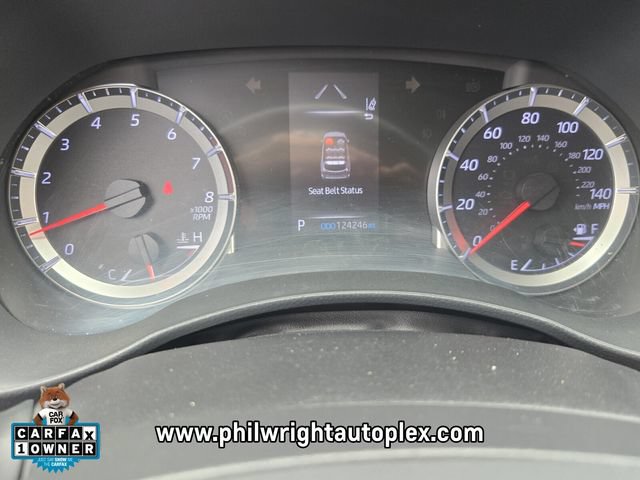 Used 2021 Toyota Highlander L FWD image 27