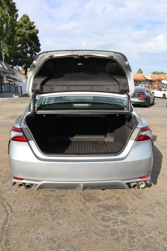 Used 2021 Toyota Camry XSE image 15