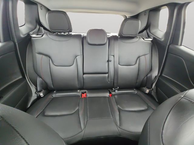 Used 2022 Jeep Renegade Trailhawk w/ Trailer Tow Group image 16