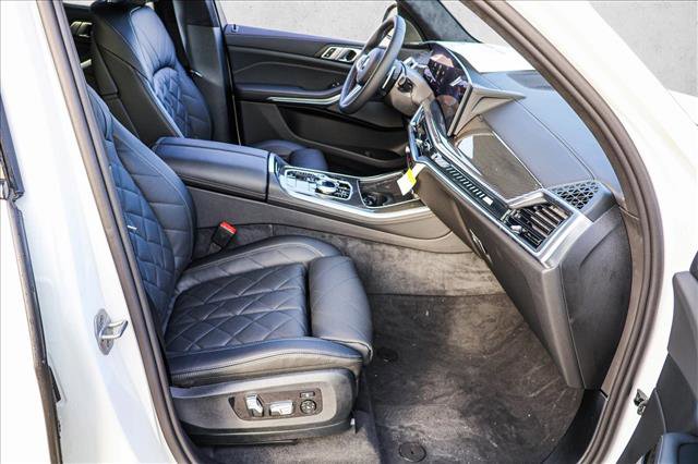 New 2026 BMW X5 M60i image 25