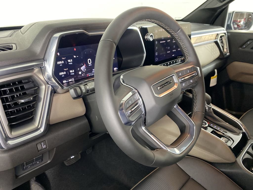 New 2026 GMC Canyon Denali image 12