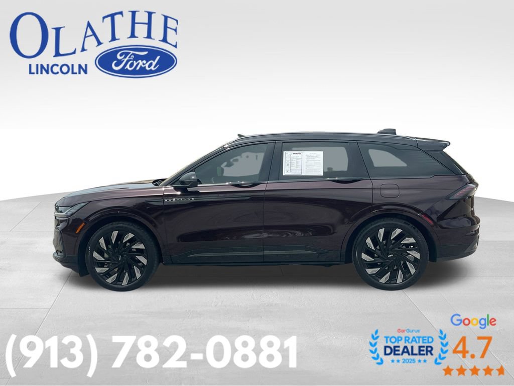 Used 2024 Lincoln Nautilus Reserve w/ Equipment Group 202A AWD/4WD image 2