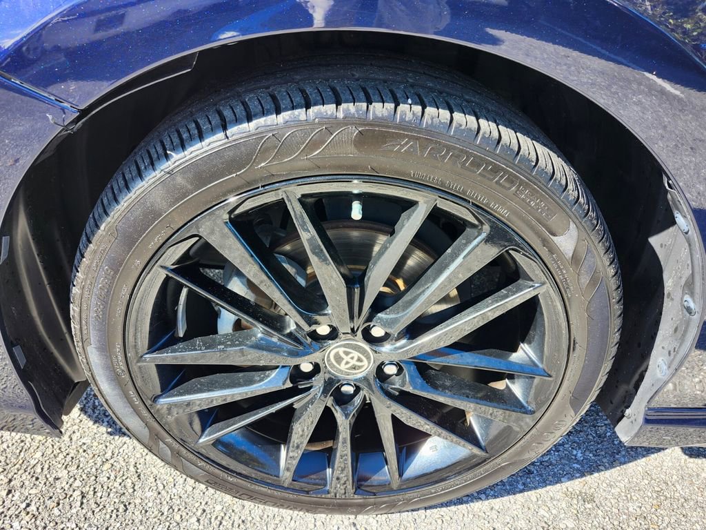 Used 2021 Toyota Camry XSE image 18