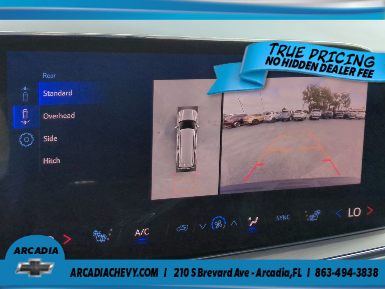 Used 2025 Chevrolet Suburban LT w/ Comfort Package RWD image 21