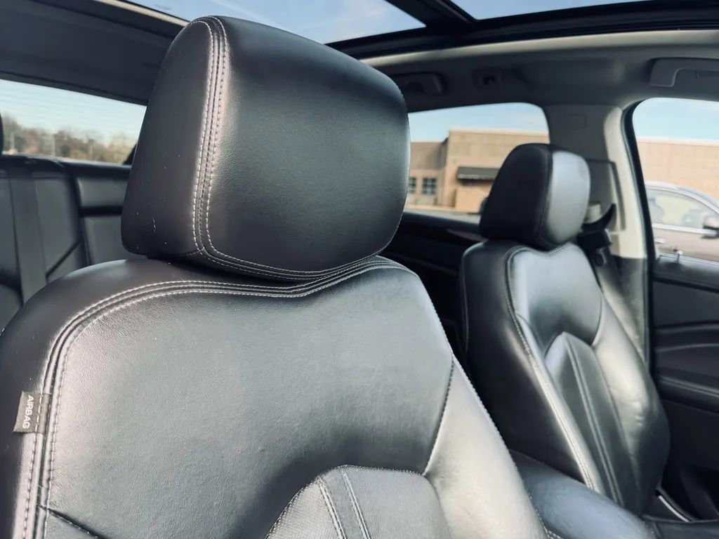 Used 2015 Cadillac SRX Premium image 21