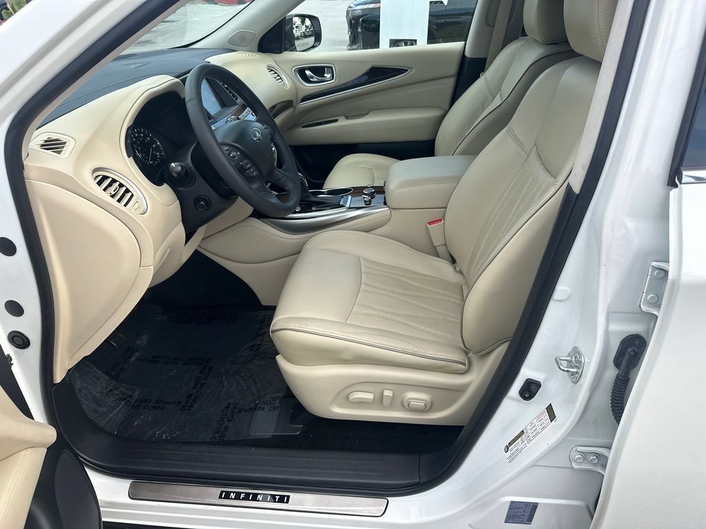 Used 2019 INFINITI QX60 Luxe w/ Sensory Package AWD/4WD image 9