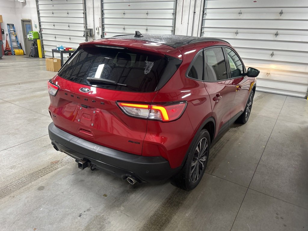 Used 2022 Ford Escape SEL w/ SEL Stealth AWD Package image 4