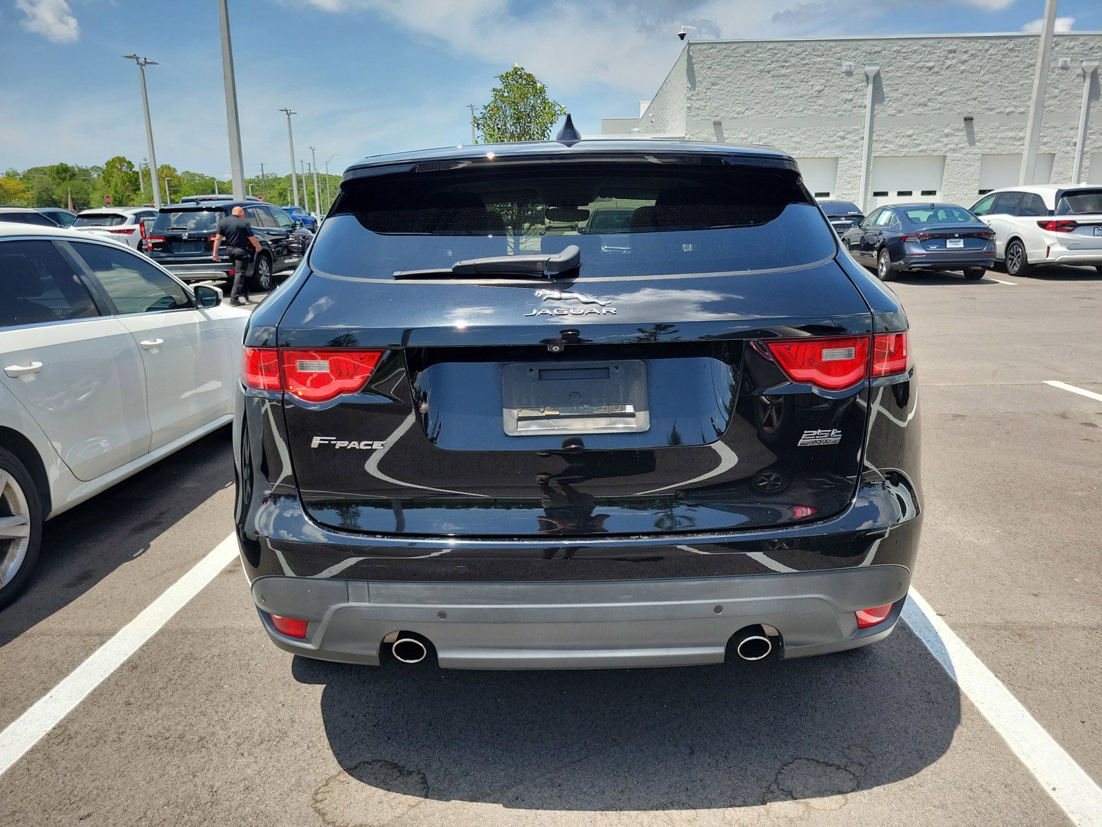 Used 2020 Jaguar F-PACE Premium AWD/4WD image 9