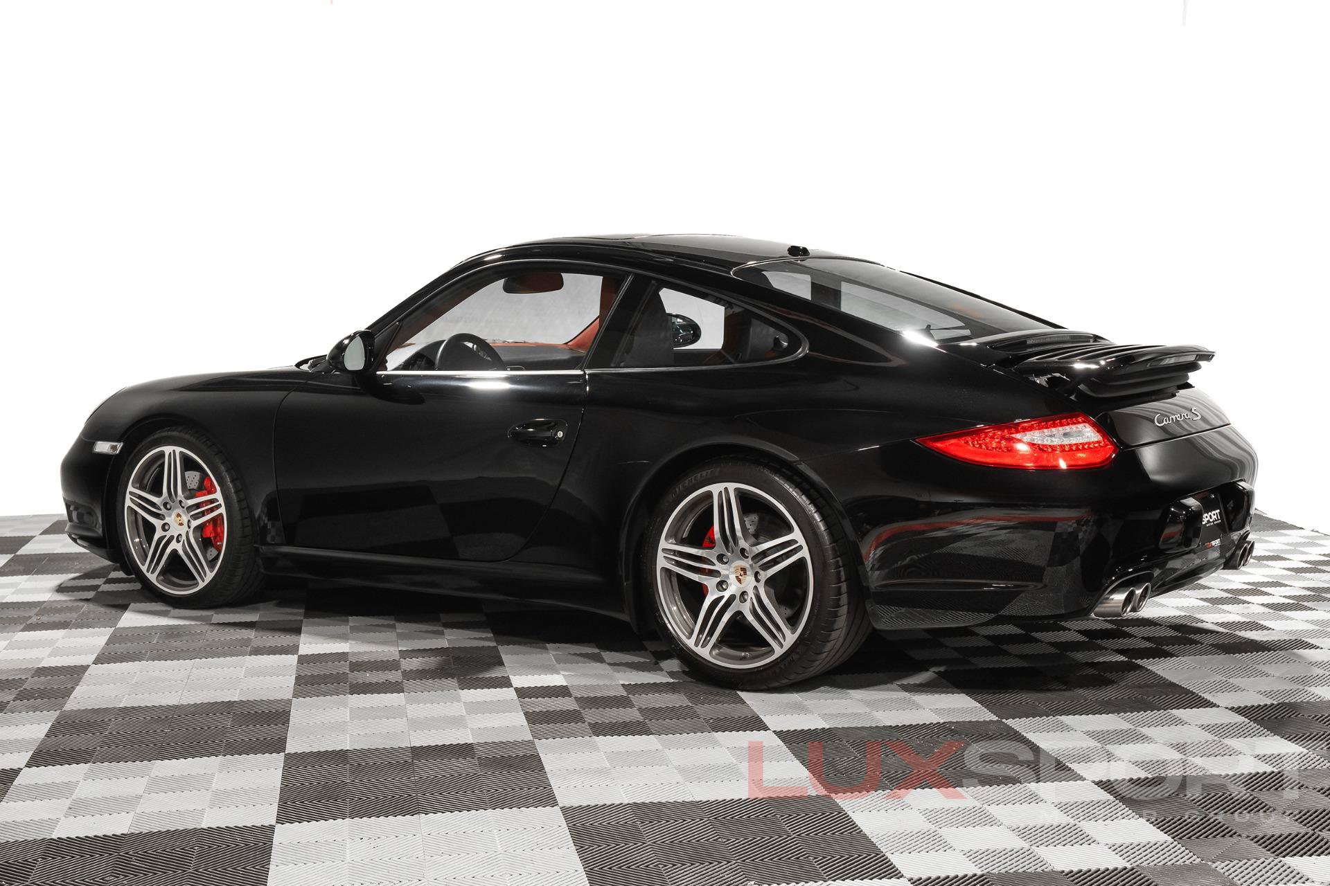 Used 2009 Porsche 911 Carrera S RWD image 3