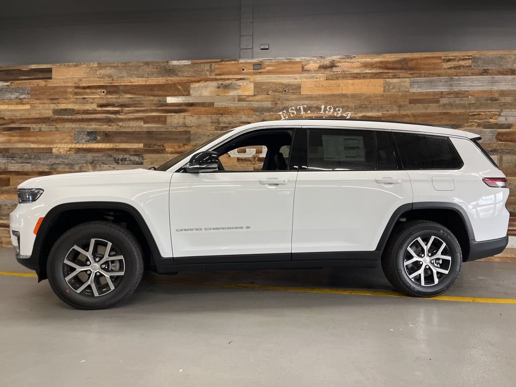 New 2025 Jeep Grand Cherokee L Limited w/ Trailer Tow Package AWD/4WD image 20