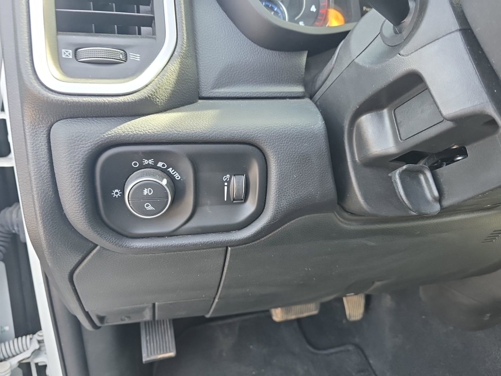 Used 2024 RAM 2500 Big Horn image 12