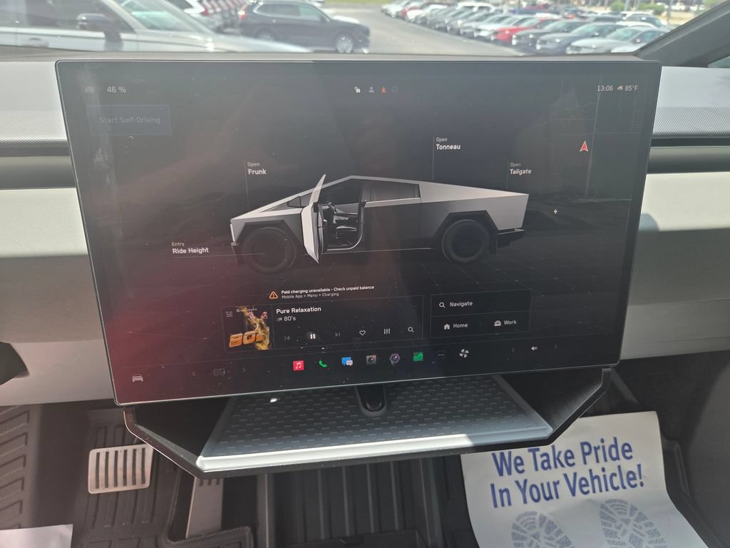 Used 2024 Tesla Cybertruck AWD Crew Cab image 40