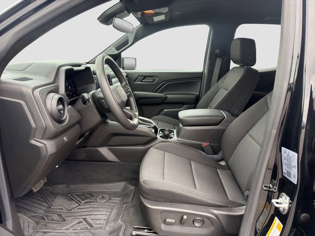 Used 2024 Chevrolet Colorado W/T w/ WT Convenience Package II image 9