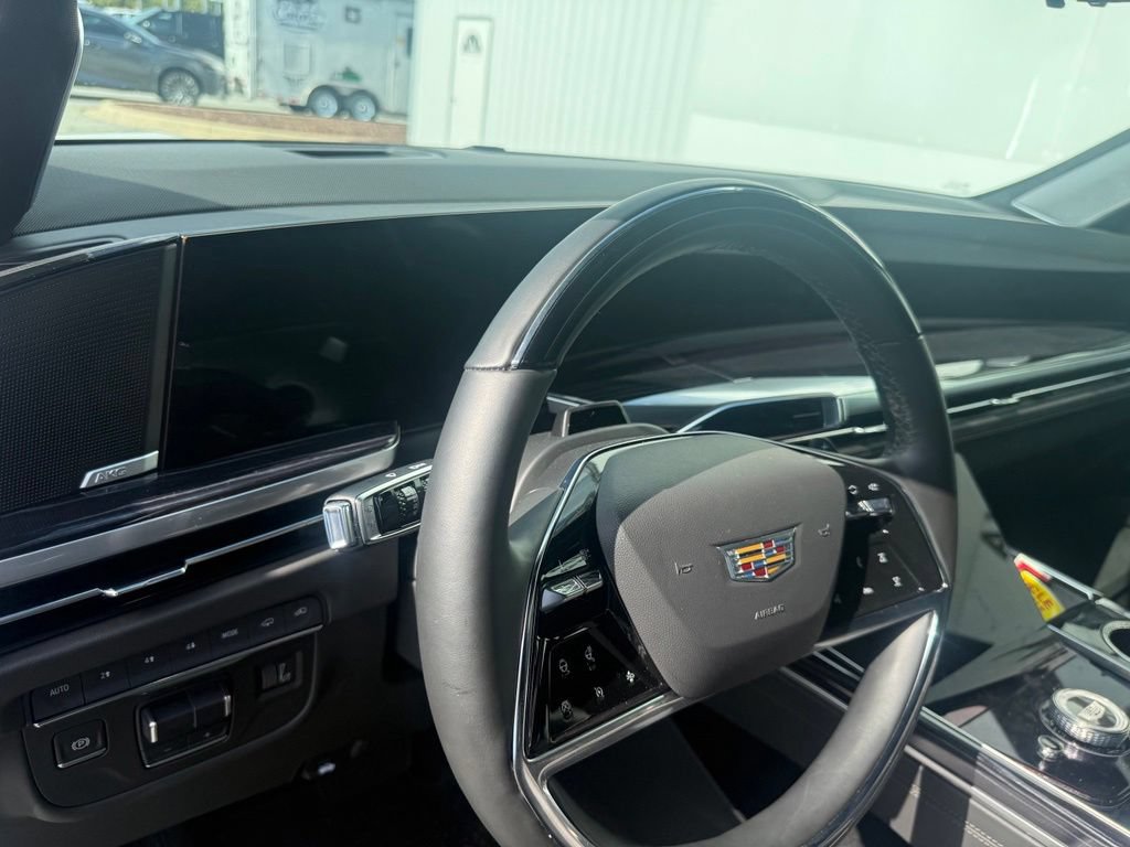Used 2025 Cadillac Escalade Sport w/ Touring Package AWD/4WD image 6
