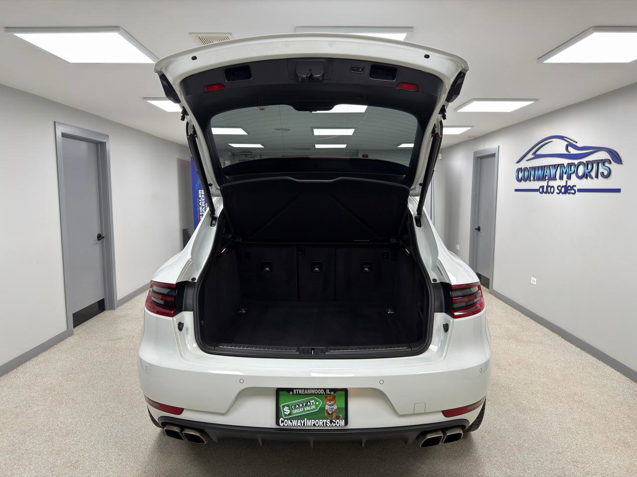 Used 2015 Porsche Macan Turbo image 34