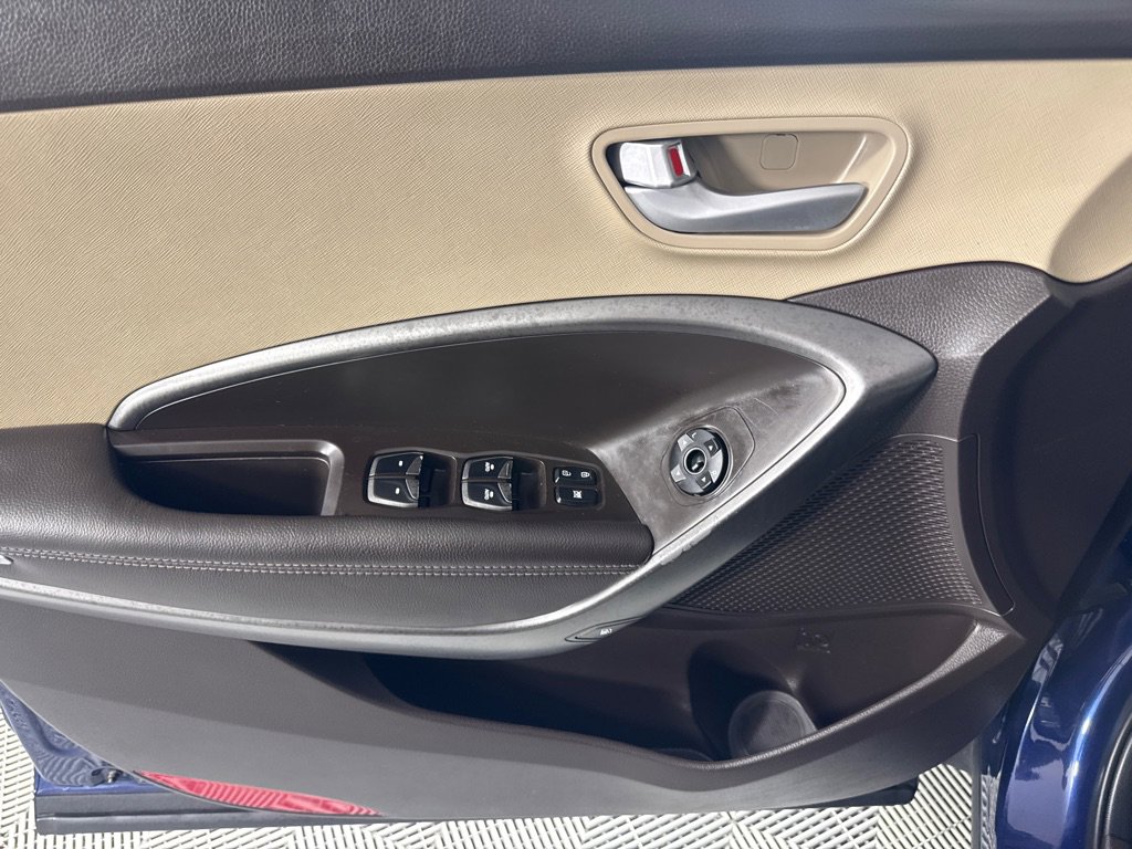 Used 2017 Hyundai Santa Fe Sport image 12