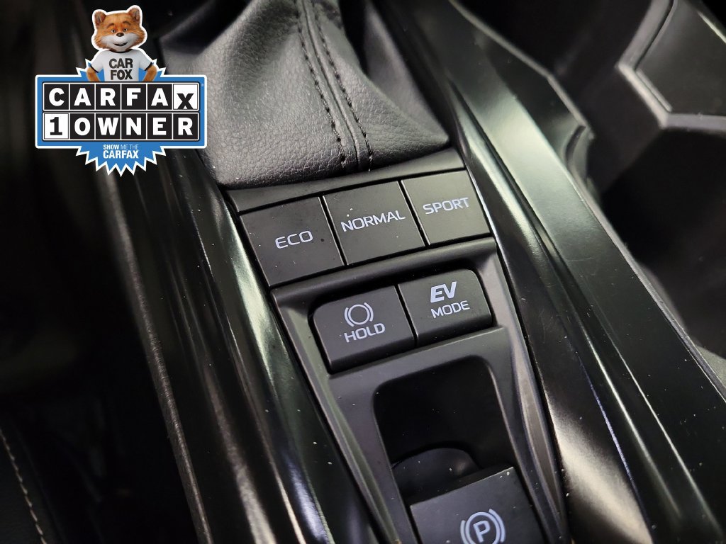 Used 2025 Toyota Camry SE FWD image 18