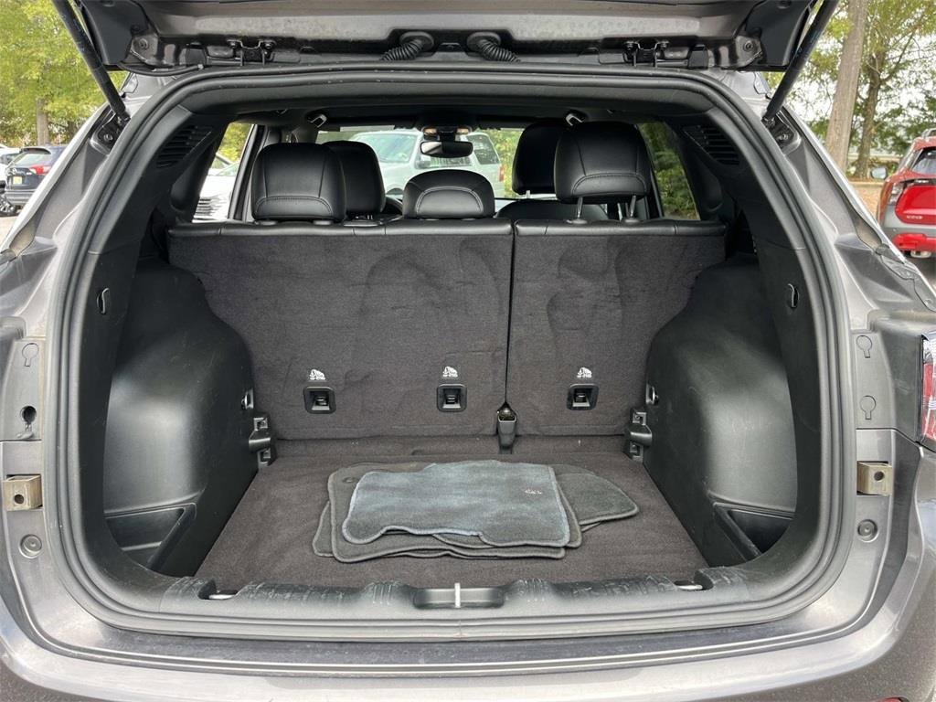 Used 2024 Jeep Compass Limited image 8