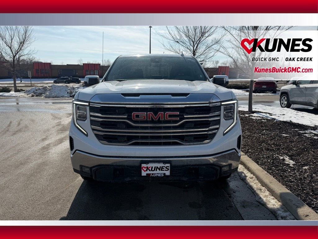 Used 2024 GMC Sierra 1500 SLT image 3