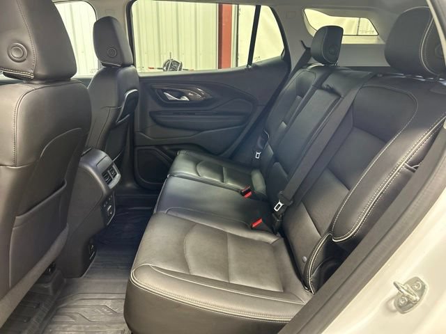 Used 2020 GMC Terrain Denali w/ Denali Premium Package AWD/4WD image 17
