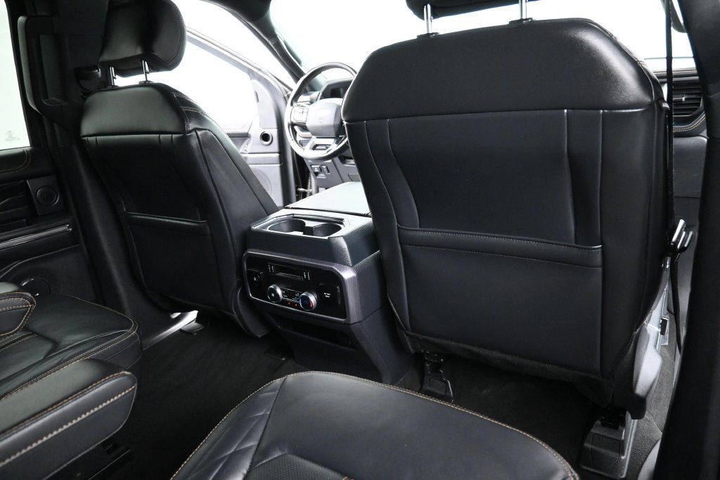 Used 2024 Ford Expedition Platinum AWD/4WD image 25
