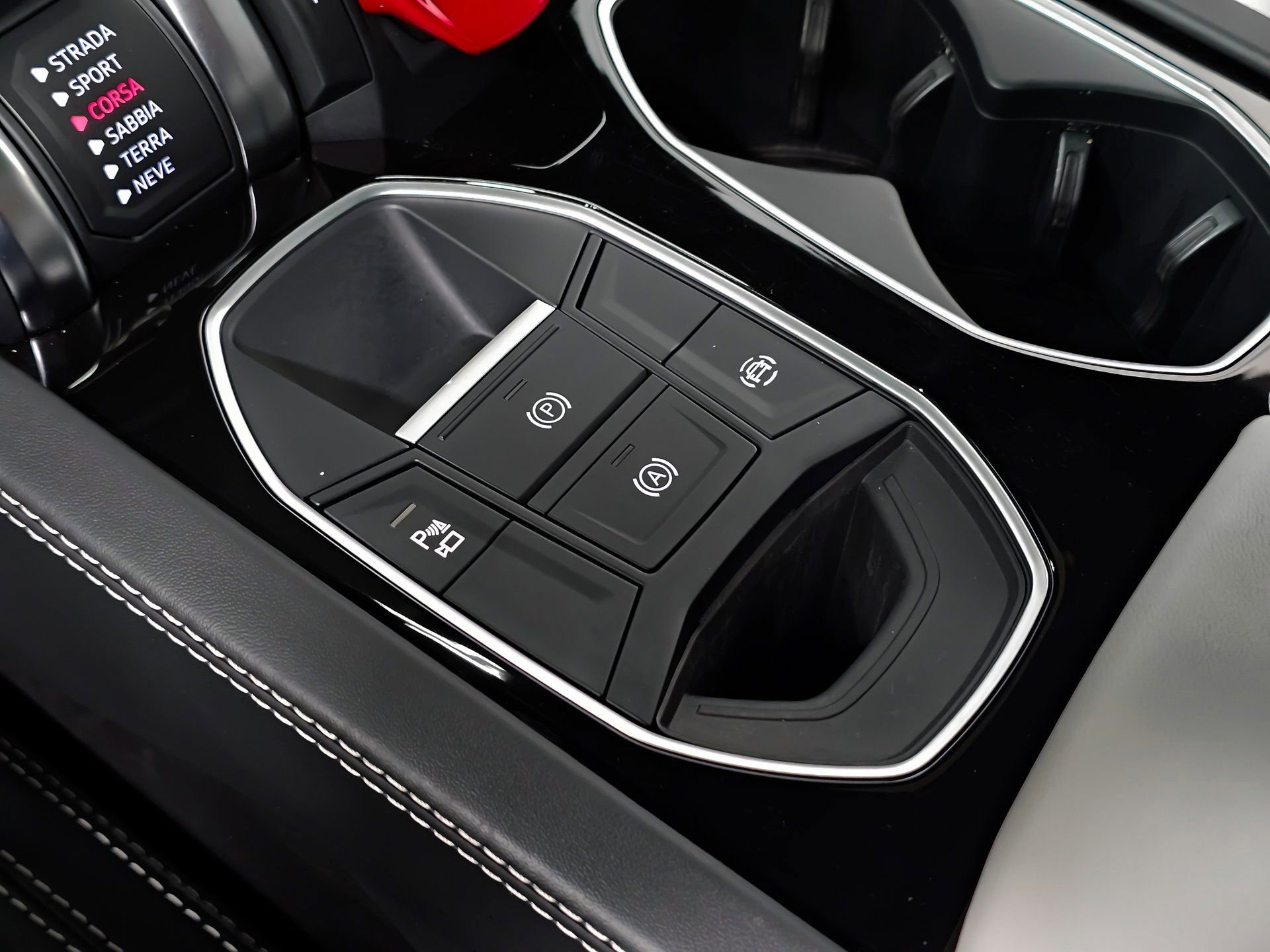 Used 2021 Lamborghini Urus image 26