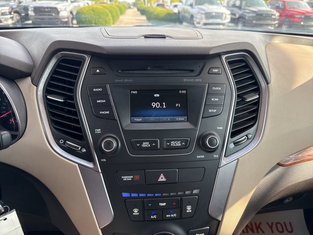 Used 2014 Hyundai Santa Fe GLS image 18