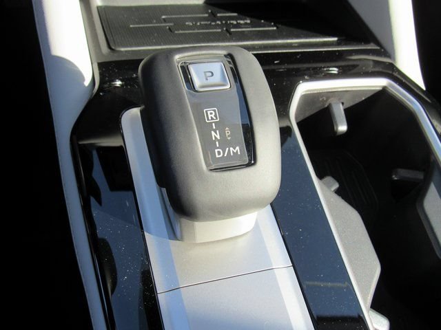 New 2026 Mitsubishi Outlander SE FWD image 18
