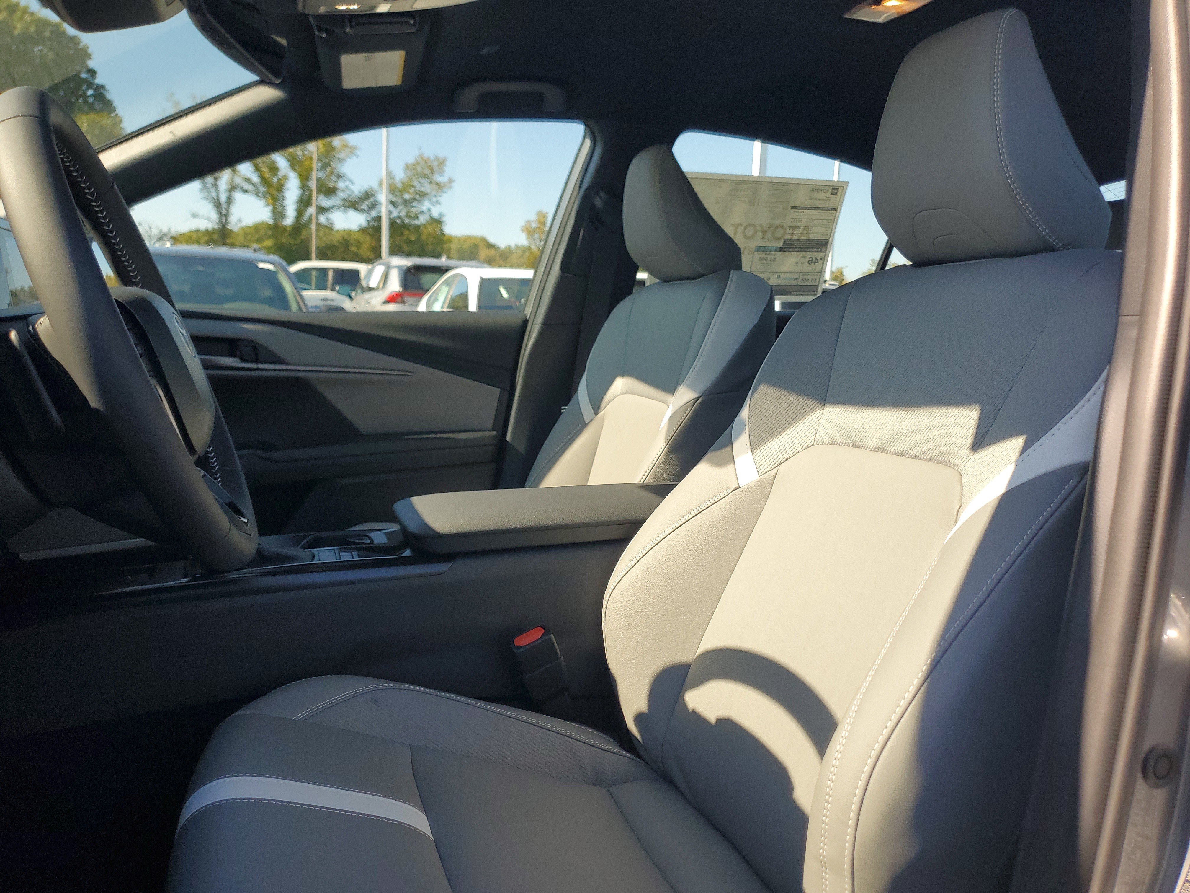 New 2027 Toyota Camry SE w/ Convenience Package FWD image 19