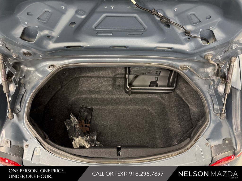 Used 2020 MAZDA MX-5 Miata RF Grand Touring RWD image 34