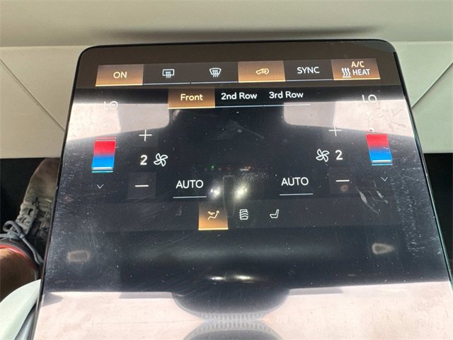 New 2026 Cadillac Vistiq Sport image 25